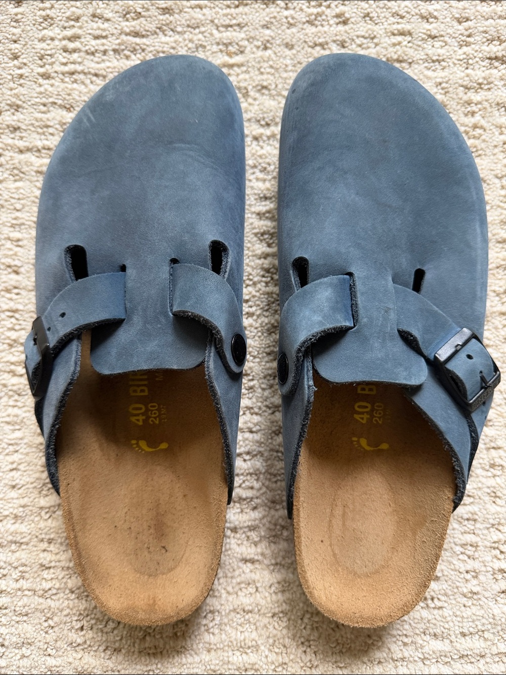 NIB - rare color - Birkenstock Blue Suede Boston Clogs